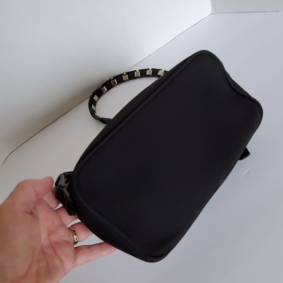 Salvatore Ferragamo Small Shoulder Bag - Picture 8 of 9